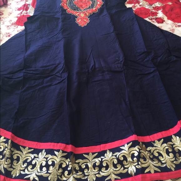 Indian anarkali salwar kameez - Picture 6 of 7
